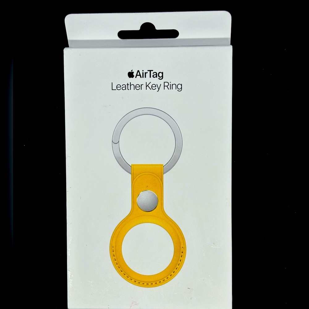 Meyer Lemon Apple Air Tag Leather Key Ring